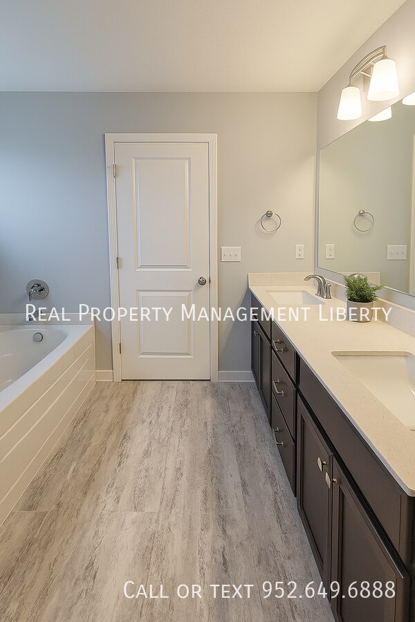 Building Photo - 7426 Ridge Creek Trl