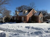 Building Photo - 90 Cabot St