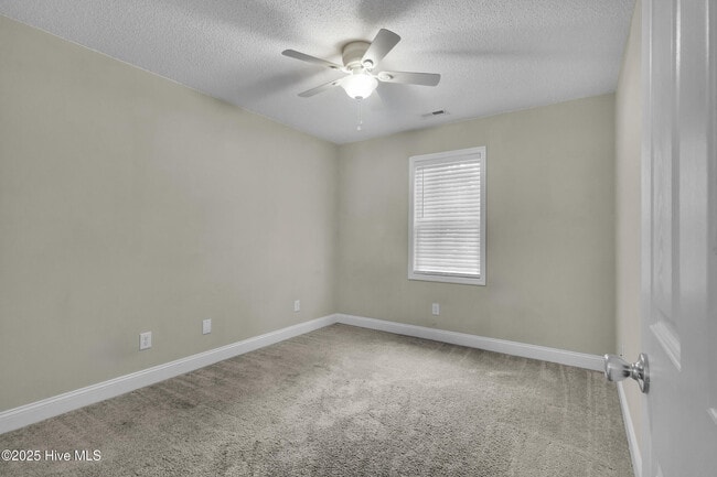 Building Photo - 146 Monterey Cir