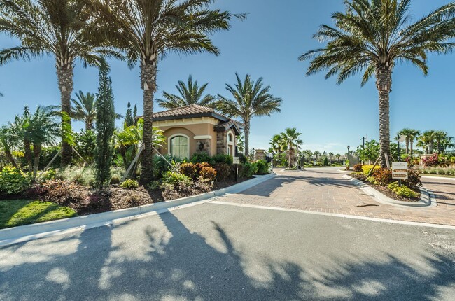 Building Photo - Beautiful Pool home in Starkey Ranch