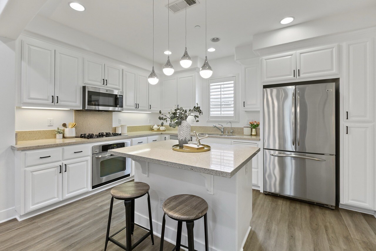 Building Photo - 44 Muller Pl