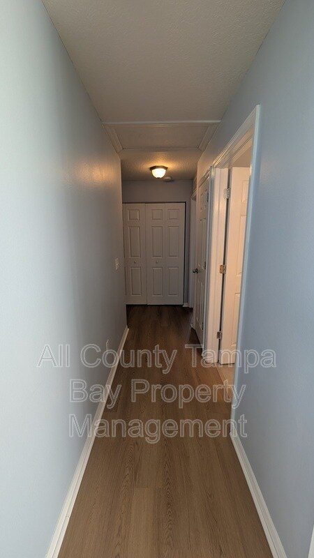 Building Photo - 1716 W Flora St