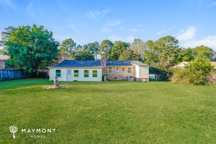 Building Photo - 107 Sedgewood Ln