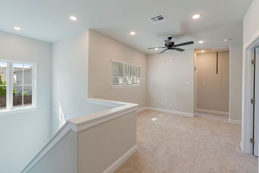 Building Photo - 601 C-Bar Ranch Trl