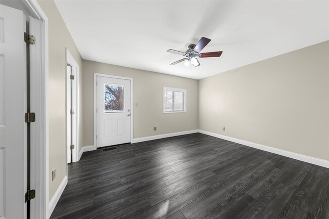 Building Photo - 818 Reinke Rd