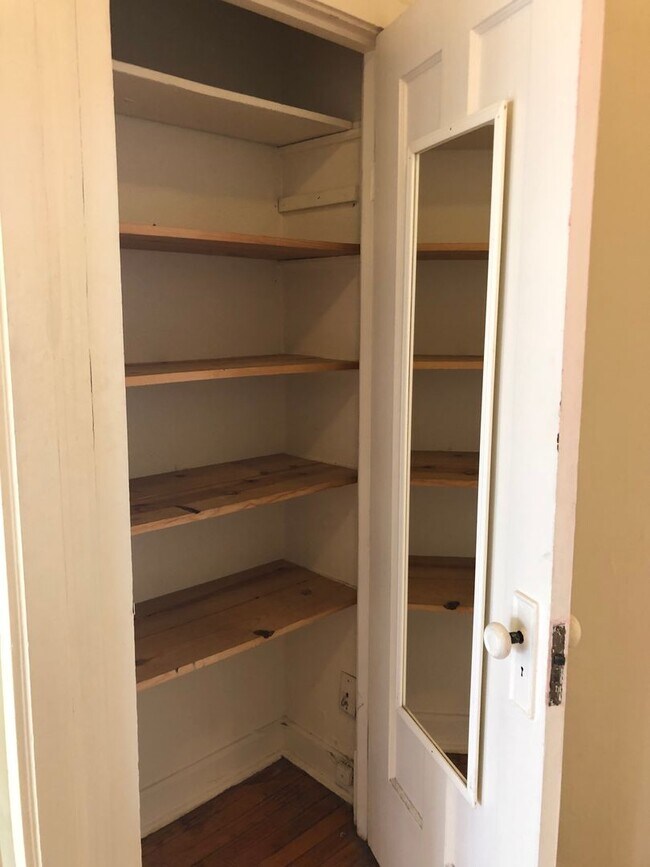 Building Photo - Spacious Lincoln Square