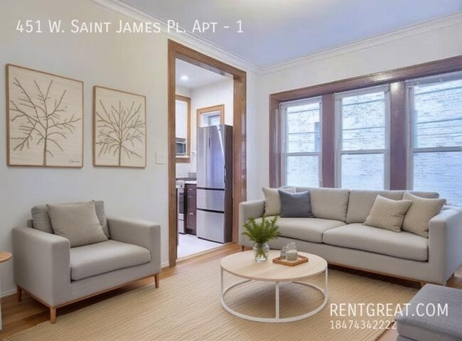 Building Photo - 451 W St James Pl