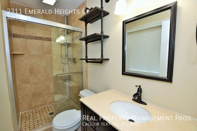 Building Photo - 2311 Emerald Heights Ct