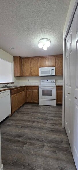 Building Photo - 19058 SW Christopher Dr