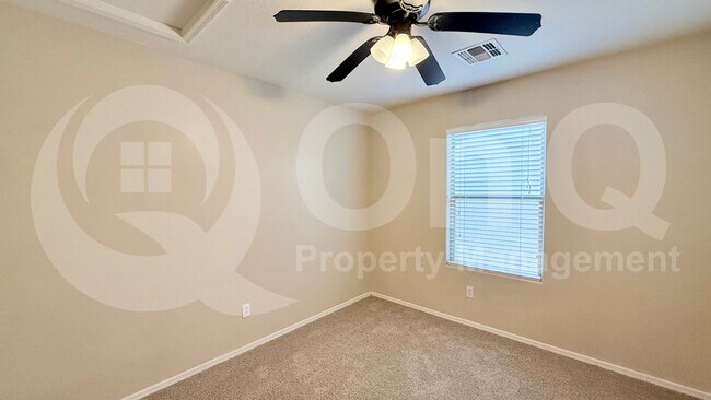 Building Photo - 21182 E Stonecrest Dr