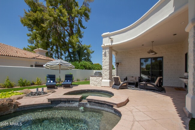 Building Photo - 6900 E Ironwood Dr