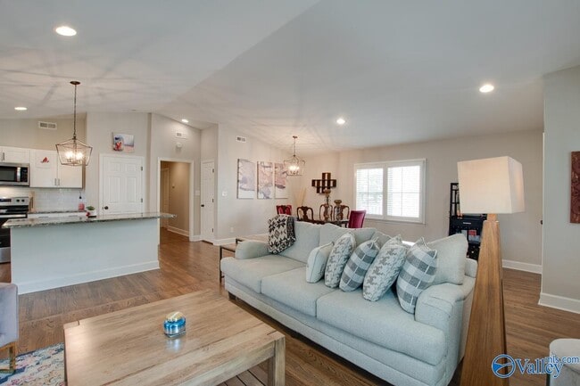 Building Photo - 805 Rison Ave NE