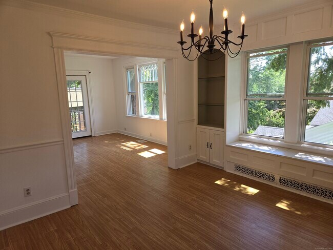 Building Photo - 12 Wood Ct