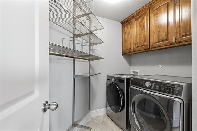 Building Photo - 9302 Diane Ct