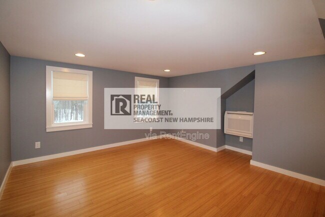 Building Photo - 182 Madbury Rd