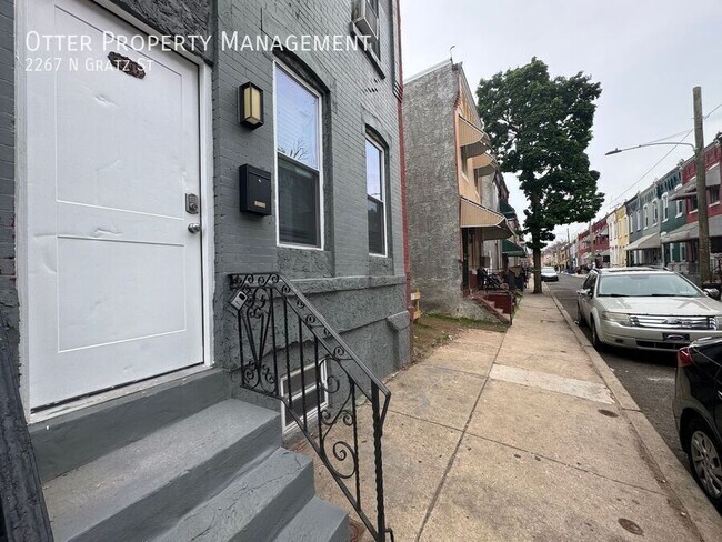 Building Photo - 2267 N Gratz St