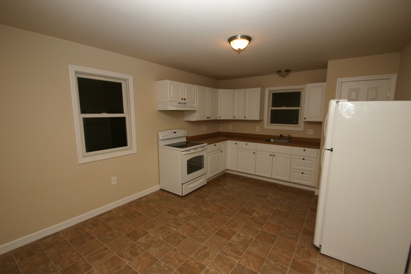 Building Photo - 164 Old Croton Rd