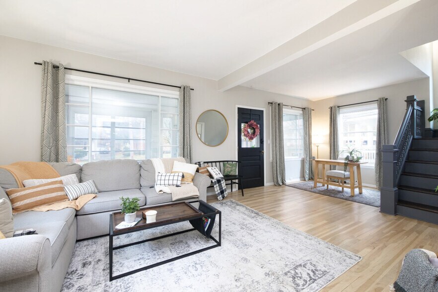 Building Photo - 713 Crosby St