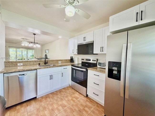 Building Photo - 1203 Bahama Bend