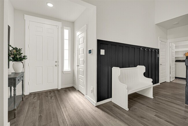 Building Photo - 30260 Kingston Heath Dr