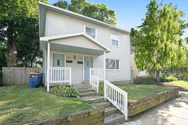 Building Photo - 720 Kellogg St SE