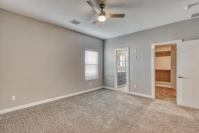 Building Photo - 409 Beech Tree Dr
