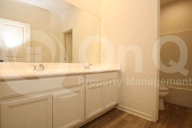 Building Photo - 35136 N Magnette Way
