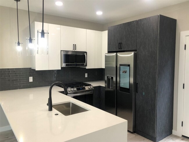 Interior Photo - Noble Vista Luxury Townhomes