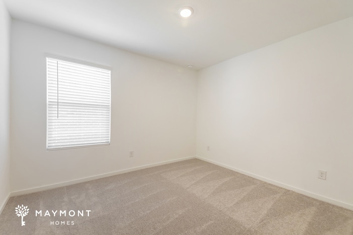 Building Photo - 812 Dressage Ln