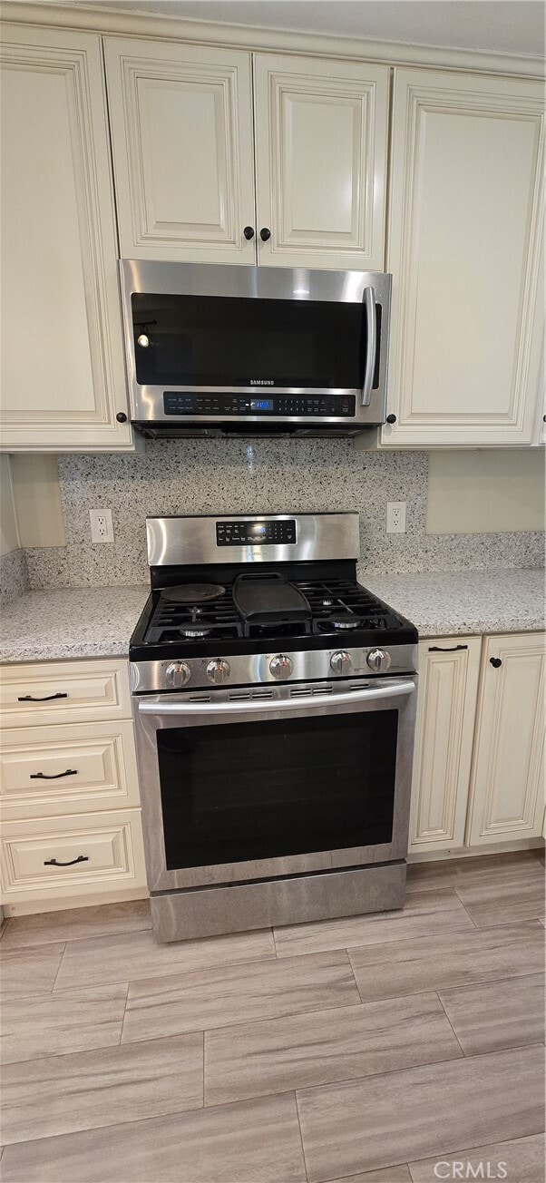 Building Photo - 3244 Hackett Ave