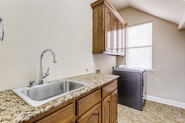 Building Photo - 1630 Gladewater Dr