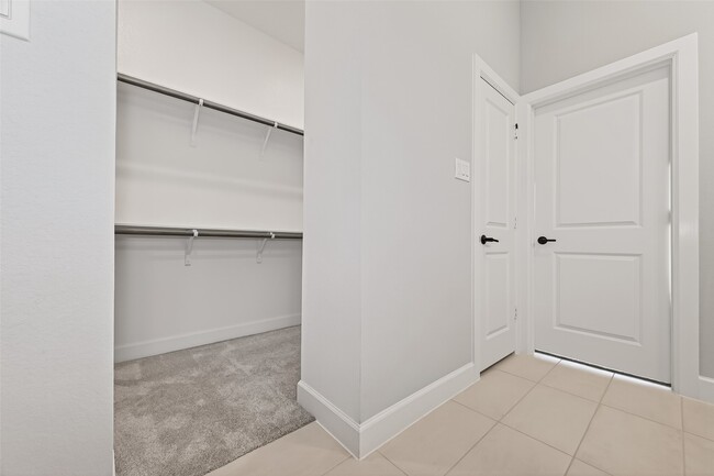 Building Photo - 11219 Peacock Flower St