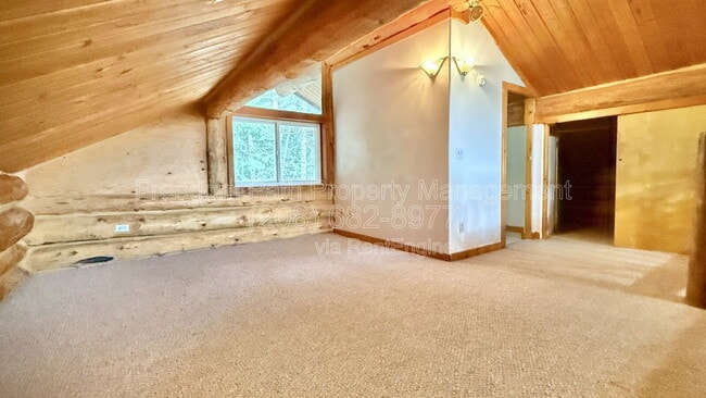 Building Photo - 520 Day Break Rd