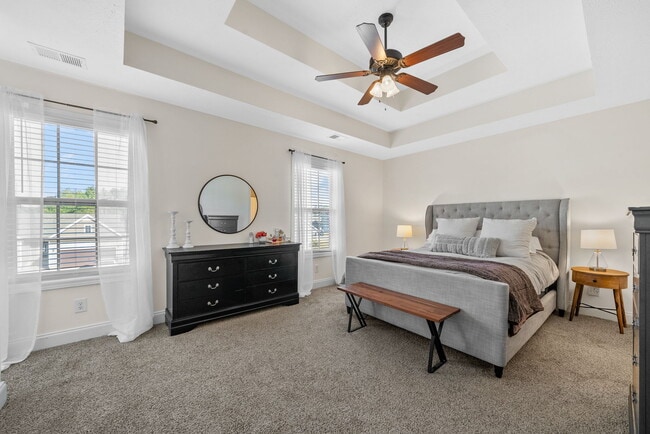 Building Photo - 420 N Magnolia Dr