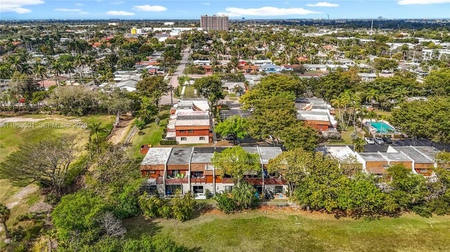 Building Photo - 2133 N 14th Ave