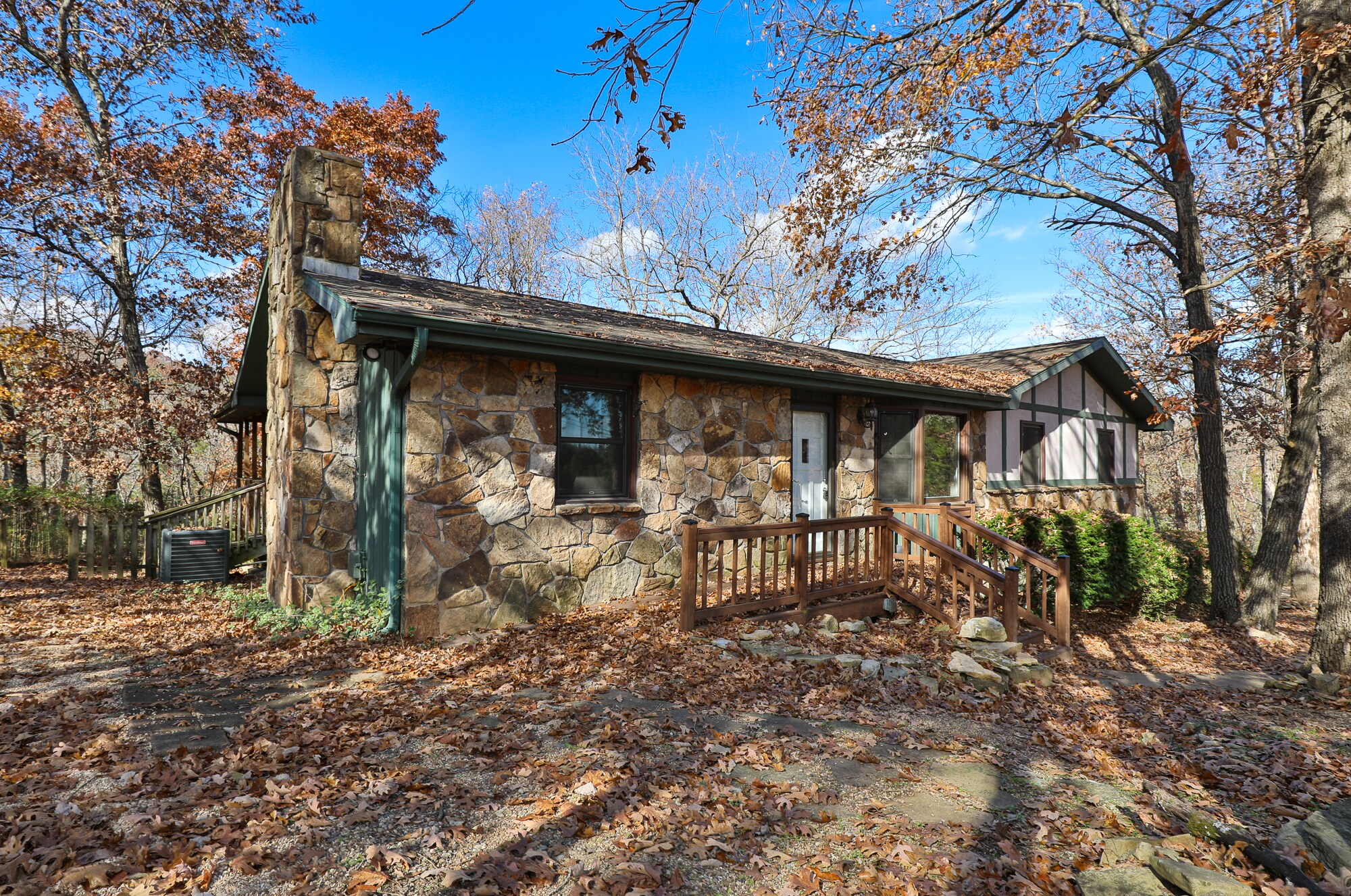 Building Photo - 137 Wallen Blf