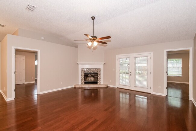 Building Photo - 3279 Chad Bourne Dr