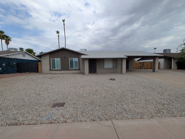 Primary Photo - 3 bedroom 2 Bathroom Home