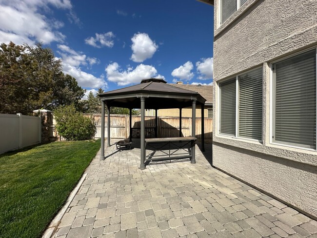 Building Photo - Beautiful home in Damonte Ranch Area