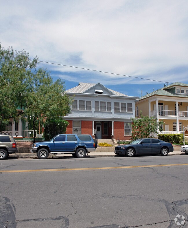 1007 Montana Ave 1007 Montana Ave El Paso TX 79902 Apartment Finder