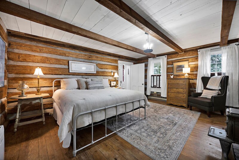 Building Photo - 1612 N Miles St