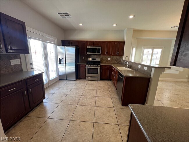 Building Photo - 9460 Glendora Valley St