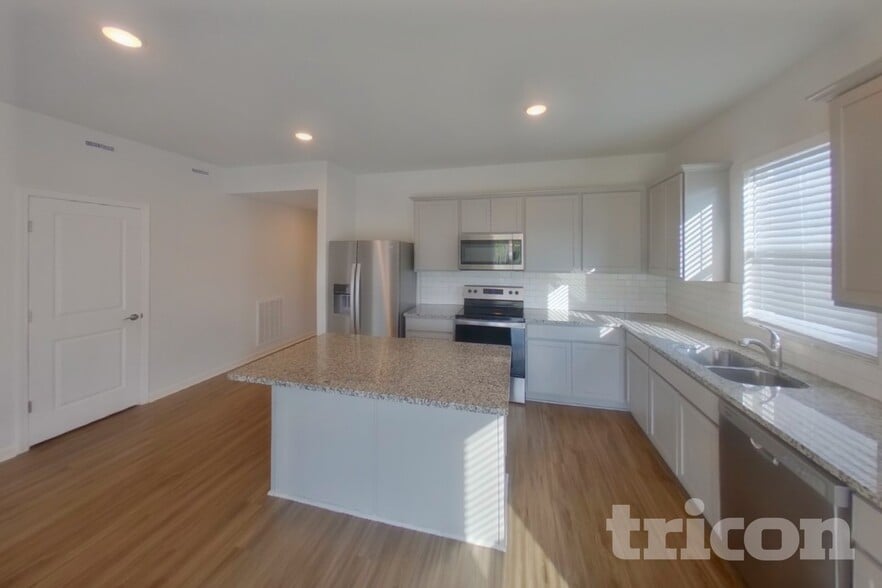 Building Photo - 4633 Marcus Venture Pl