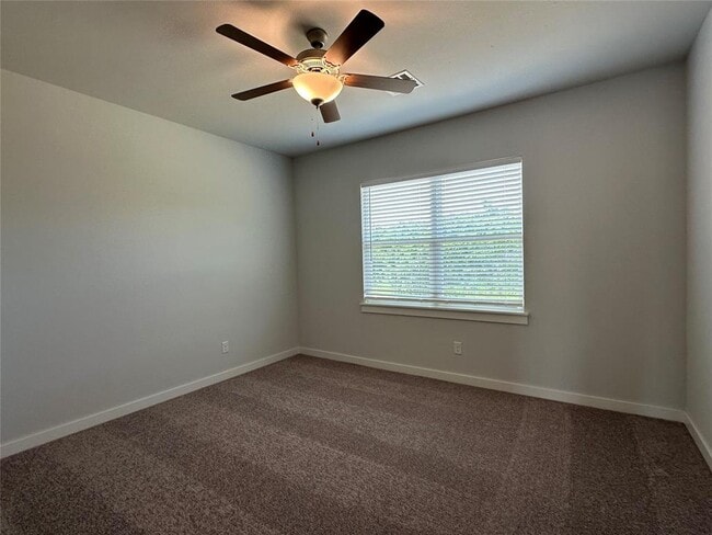Building Photo - 18000 Lantana Loop
