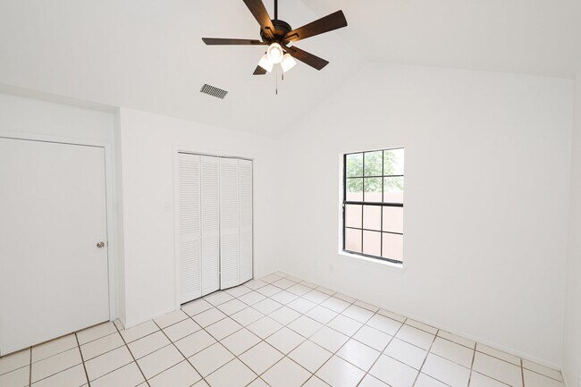 Building Photo - 8761 Augusta Loop