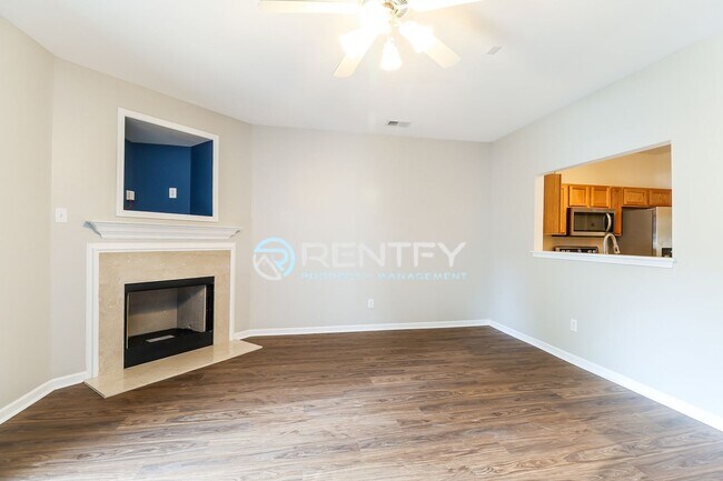 Building Photo - 18478 Streamline Ct