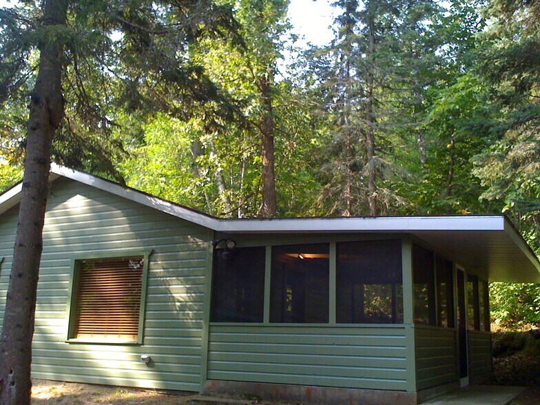 Building Photo - 948 Grant Lake Ln SW