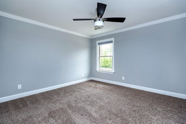 Building Photo - 514 Sapphire Dr