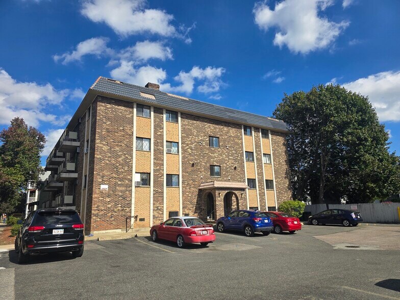 Building Photo - 303 Lowell St