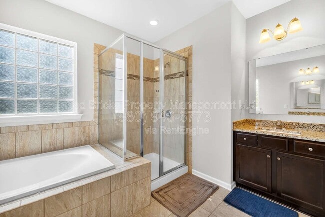Building Photo - 10677 Sky Chase Ave NW